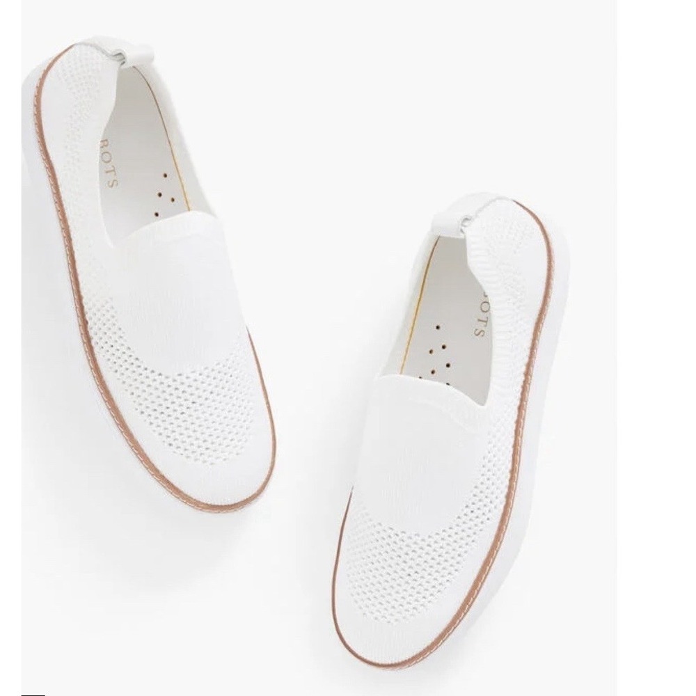 NWOT Brittany Knit Slip On Sneakers - WHITE Size 9 Lightweight Comfort Casual
